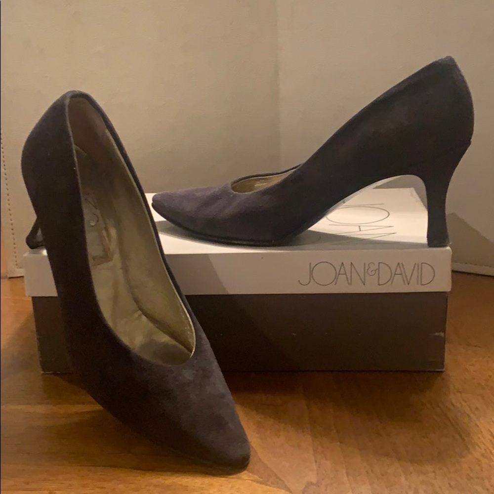 Joan & David Classic Suede Gunmetal Pumps Size 8